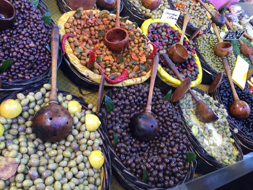 مبيت وإفطار Noves Mas De Mariette المظهر الخارجي الصورة